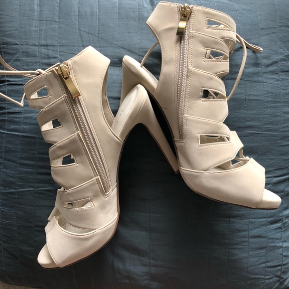 ALDO Shoes - Picture 2 of 4